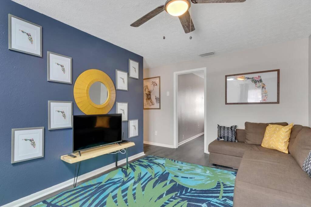 》Executive Apartment Near Armature Works-Room For Six, Full Kitchen《 Tampa Extérieur photo