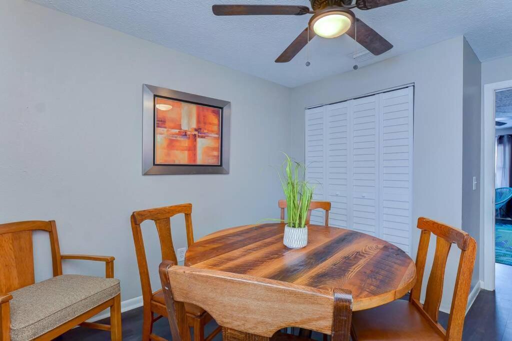 》Executive Apartment Near Armature Works-Room For Six, Full Kitchen《 Tampa Extérieur photo